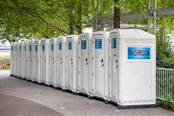 Best Porta potty rental near me  in Spring Lake, NC